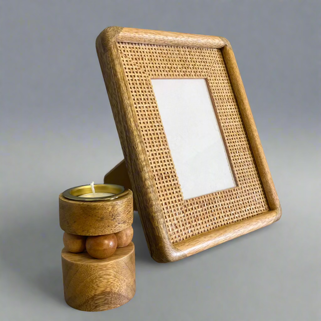 Natural Cane Photo Frame – Objects In Space