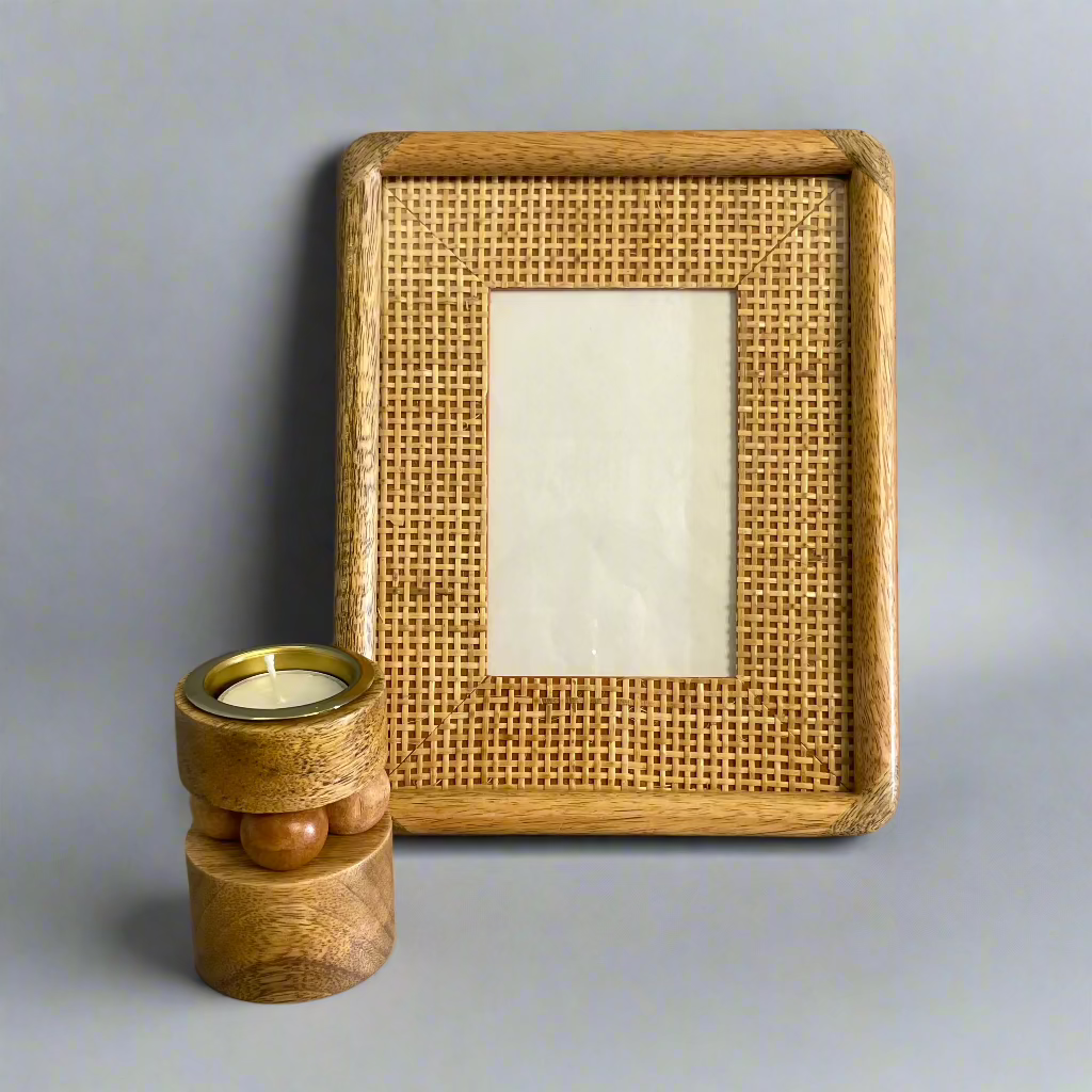 Natural Cane Photo Frame – Objects In Space