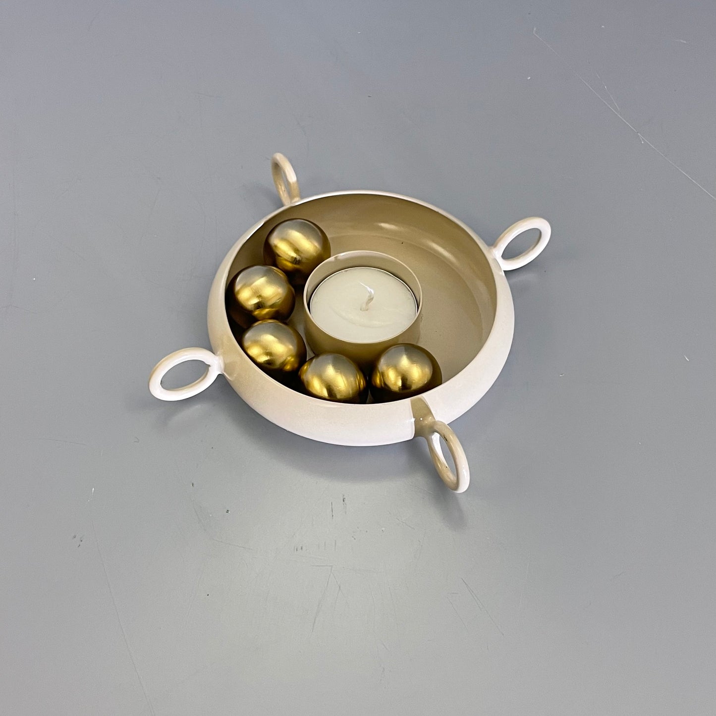 Circlet Tea Light Holder